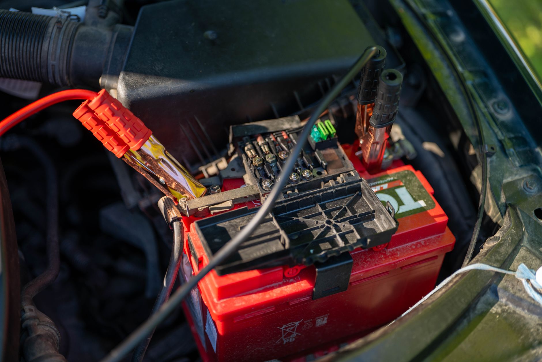 Why More UK Auto Electricians Are Now Being Called In After Botched Towbar and Trailer Wiring Jobs